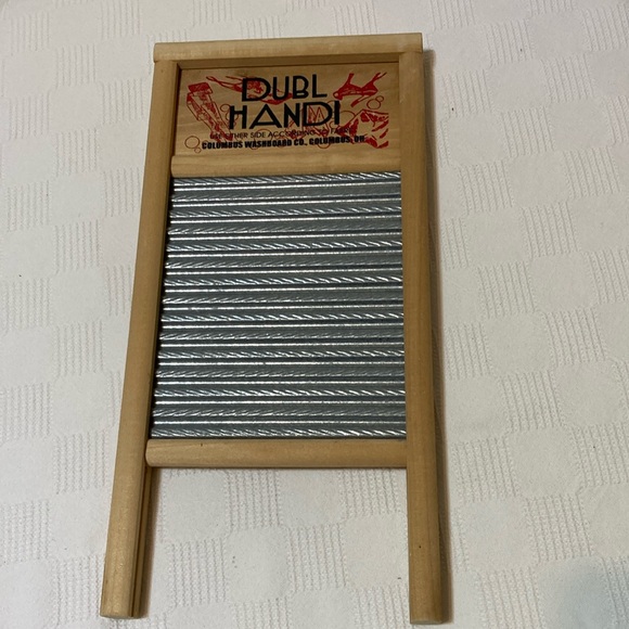 VINTAGE COLUMBUS WASHBOARD CO OLD FASHION WOOD AND METAL WASH BOARD - Picture 1 of 11